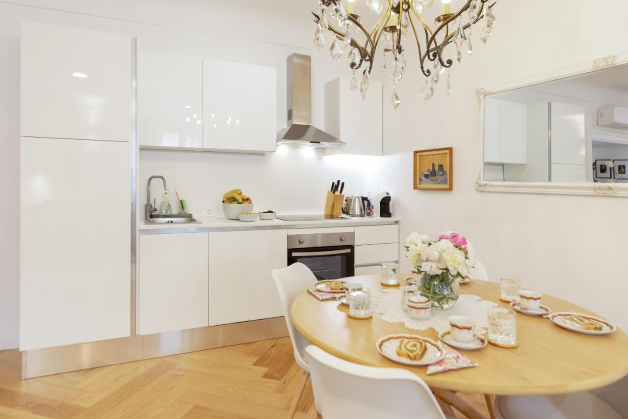 Stylish Apartment In Historical Center Ljubljana Exterior photo